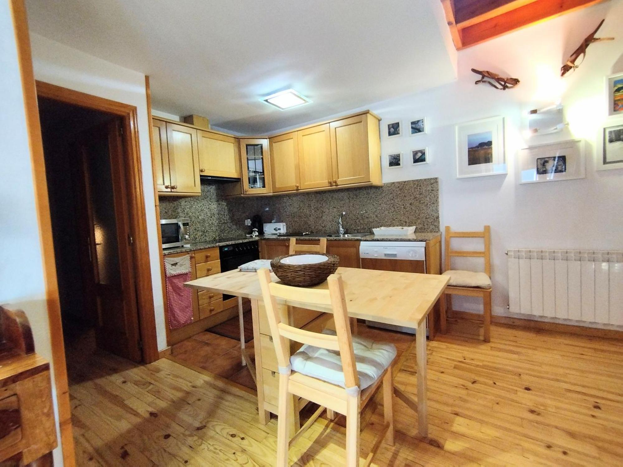 Check-In Casas Casa Pedro Lejlighed Benasque Eksteriør billede